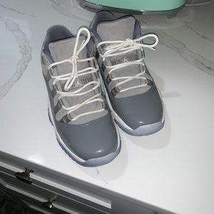 Jordan 11s Gray low